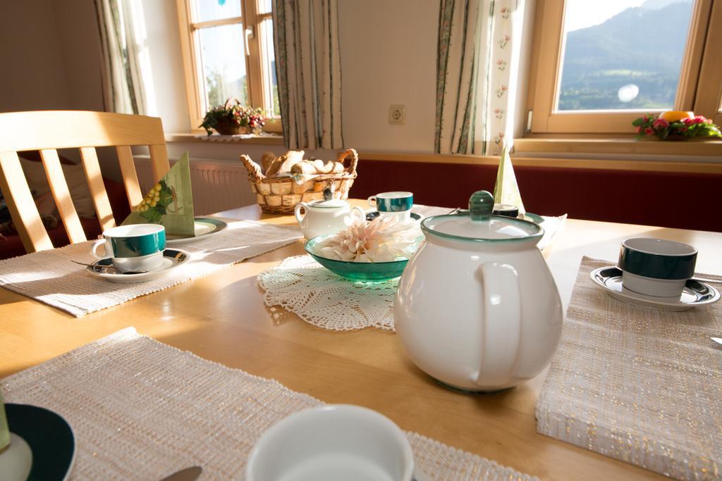 Bio-Bauernhof Einberghof Apartment ฟาร์แวร์เฟน ภายนอก รูปภาพ